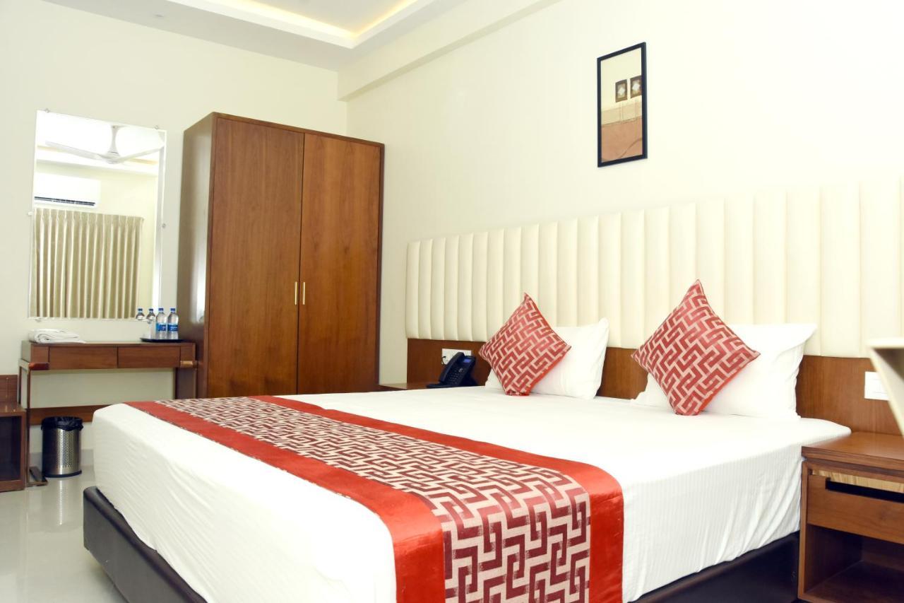 Hotel Sri Aswin Grand Nāmakkal Exteriér fotografie