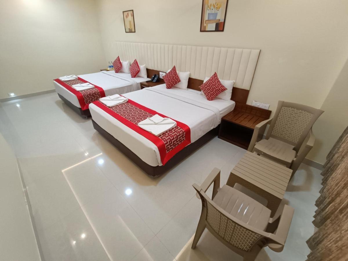 Hotel Sri Aswin Grand Nāmakkal Exteriér fotografie