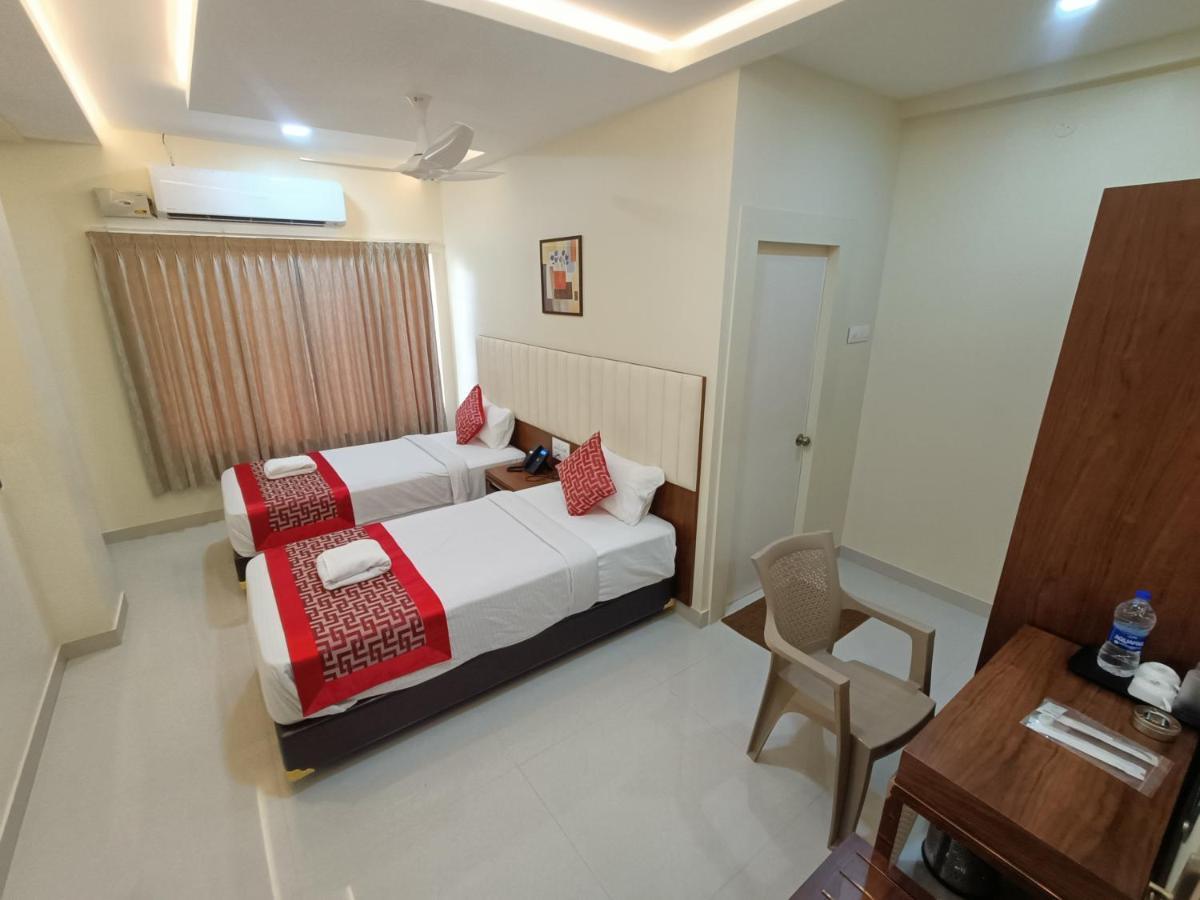 Hotel Sri Aswin Grand Nāmakkal Exteriér fotografie